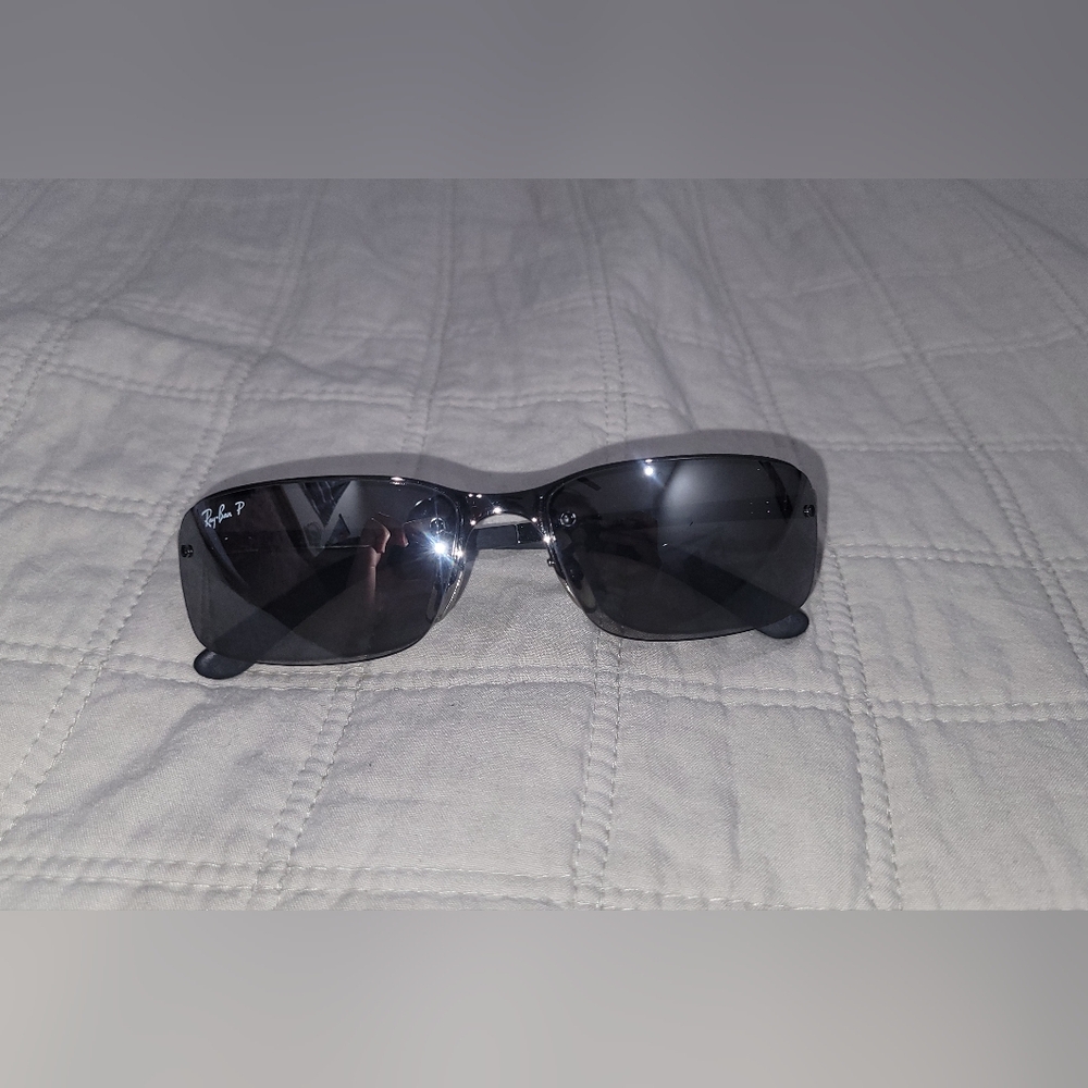 Ray-Ban Black Sunglasses